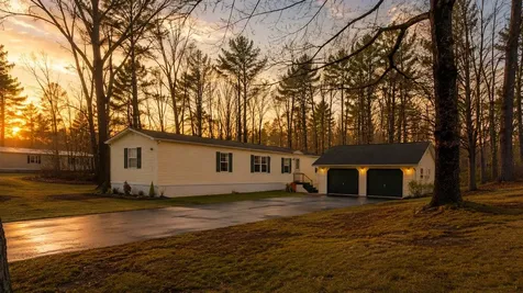 5 Westside Sebago Standish ME 04084