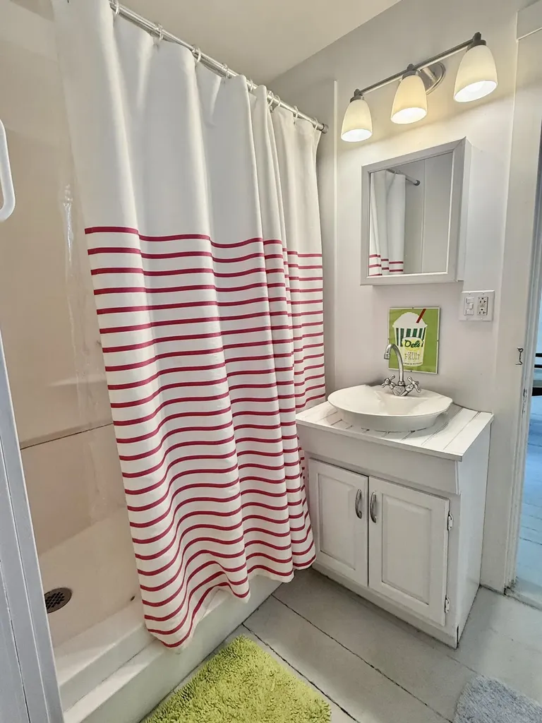7 Mountain Street Vinalhaven ME 04863