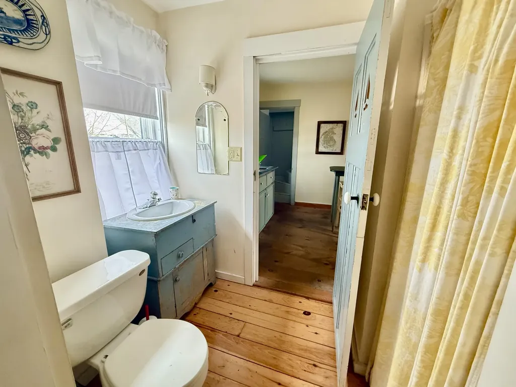7 Mountain Street Vinalhaven ME 04863