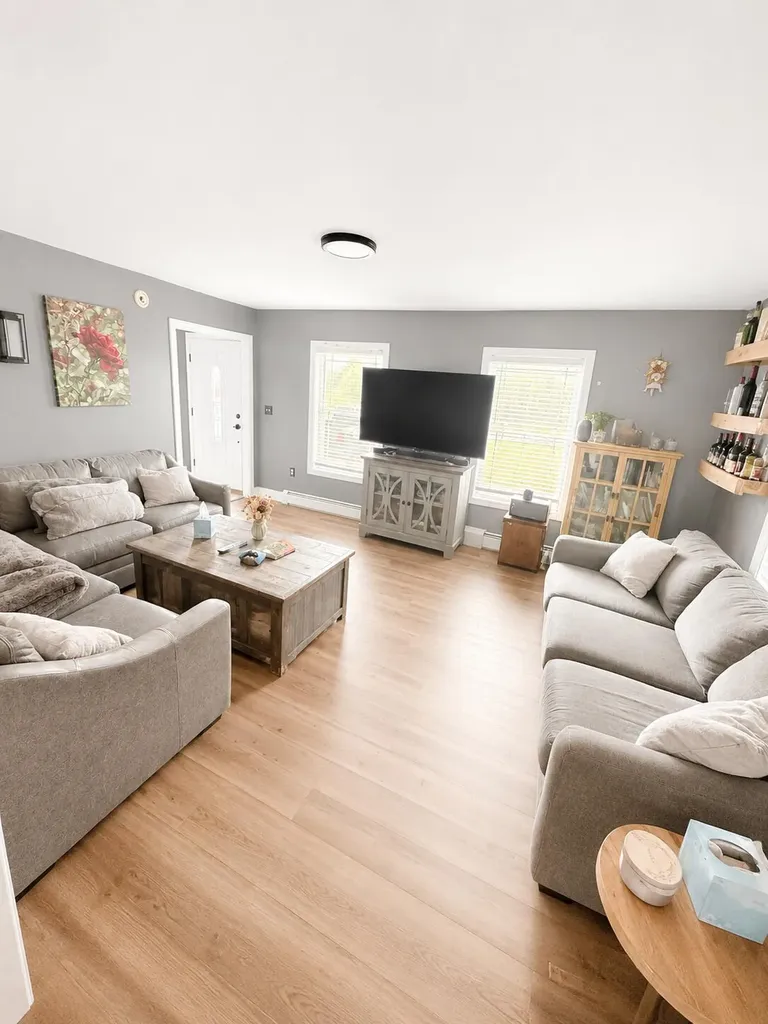 57 Kenduskeag Road Levant ME 04456