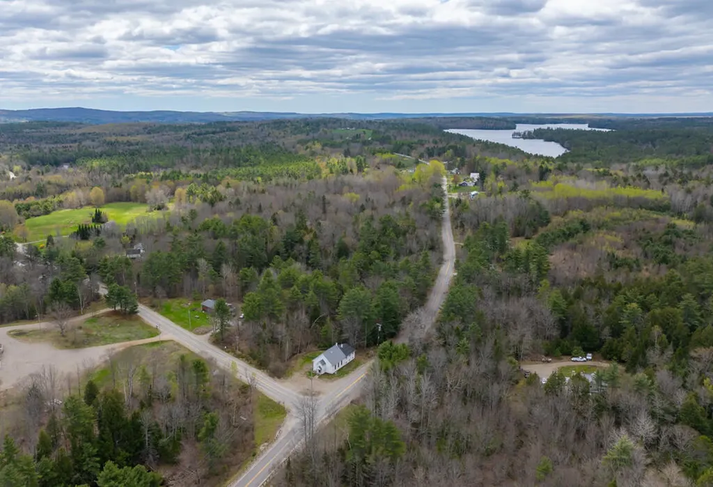 2910 Burkettville Road Liberty ME 04949