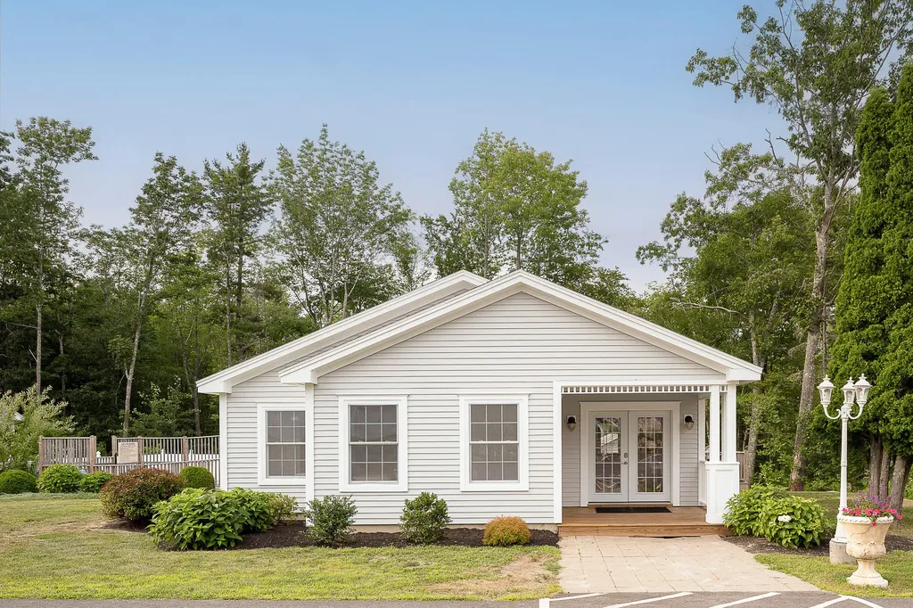 6 Hilltop Drive Rockport ME 04856