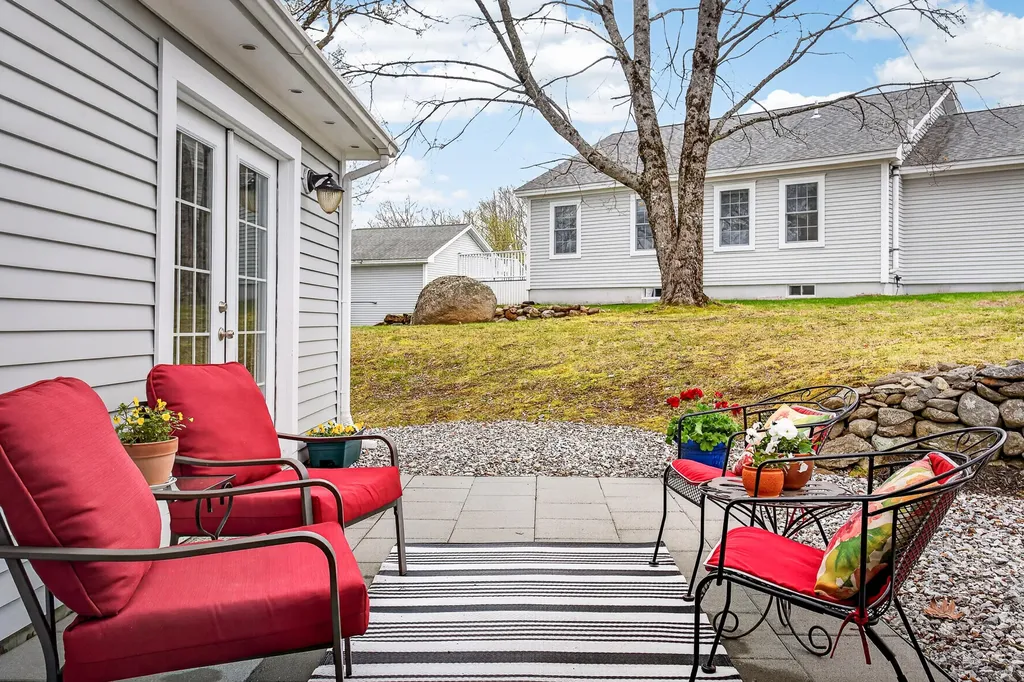 6 Hilltop Drive Rockport ME 04856