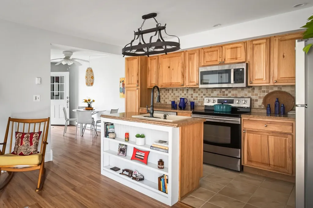 6 Hilltop Drive Rockport ME 04856