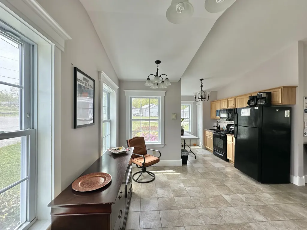 6 Hilltop Drive Rockport ME 04856
