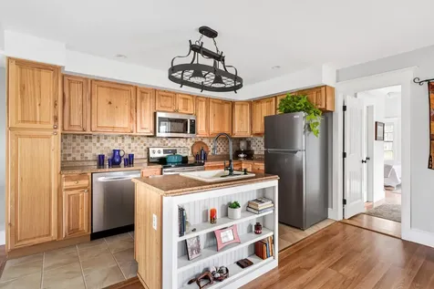 6 Hilltop Drive Rockport ME 04856