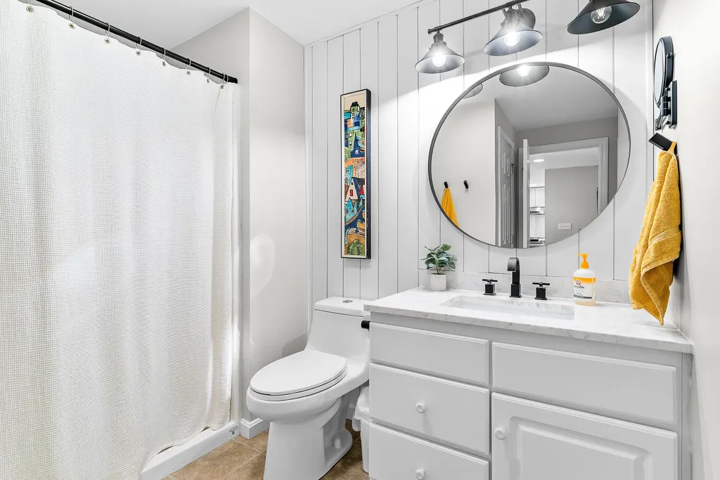33 Stratford Place Kennebunk ME 04043