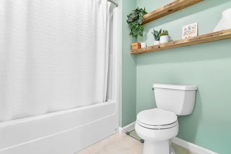 33 Stratford Place Kennebunk ME 04043