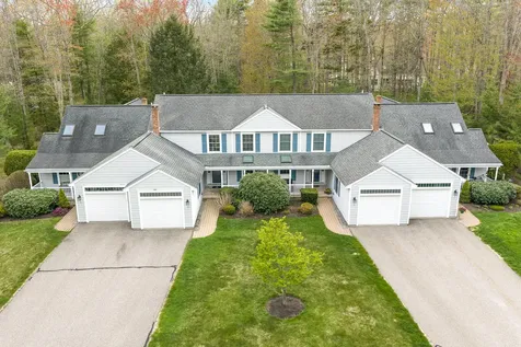 33 Stratford Place Kennebunk ME 04043