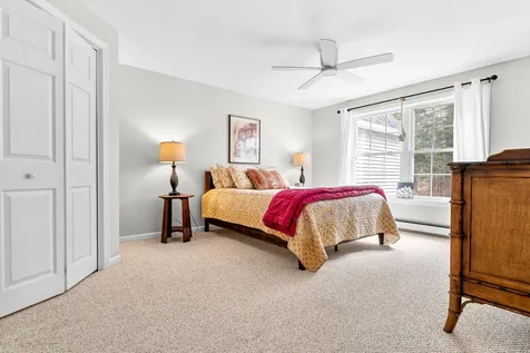 33 Stratford Place Kennebunk ME 04043