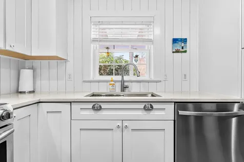 33 Stratford Place Kennebunk ME 04043