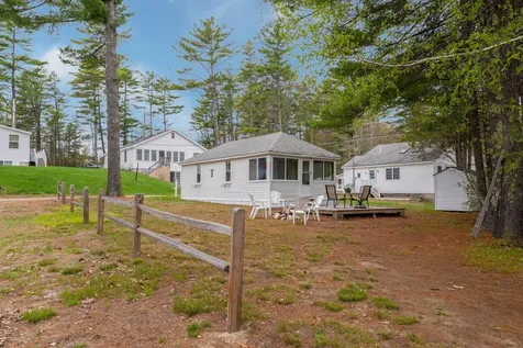 1 Gilleys Lane Raymond ME 04071