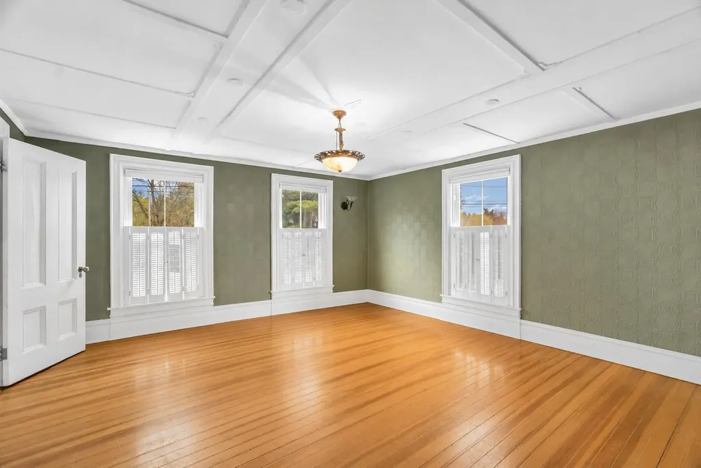 84 Johnson Road Gorham ME 04038