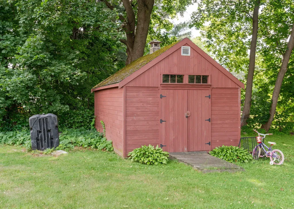 84 Johnson Road Gorham ME 04038