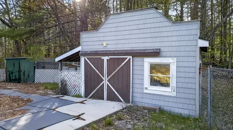 62 North Street Mechanic Falls ME 04256