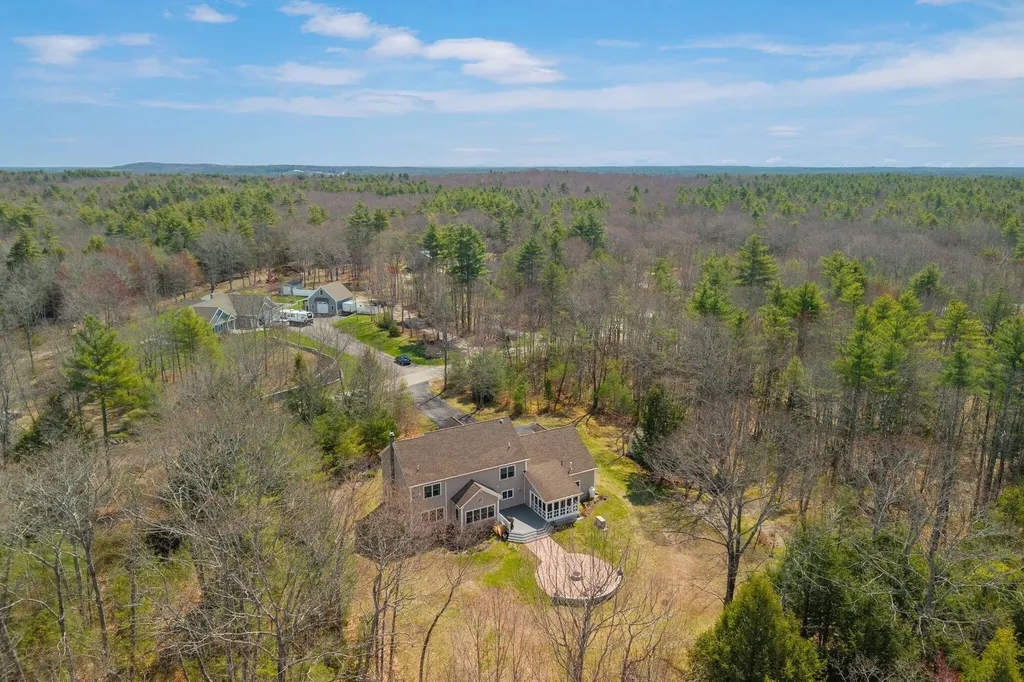 96 Beaulieu Drive Lyman ME 04002