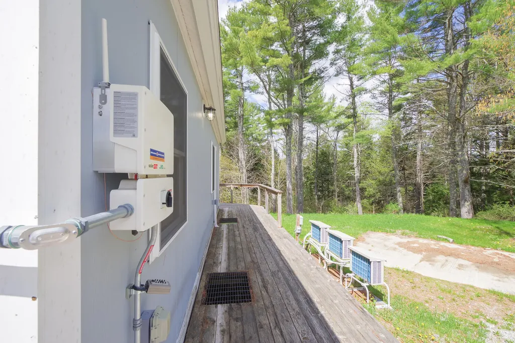 421 Finntown Road Warren ME 04864