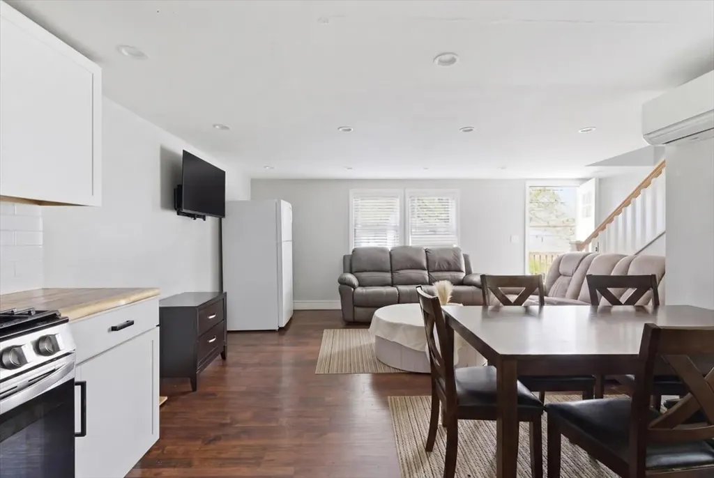 18 Coolidge Avenue Saco ME 04072