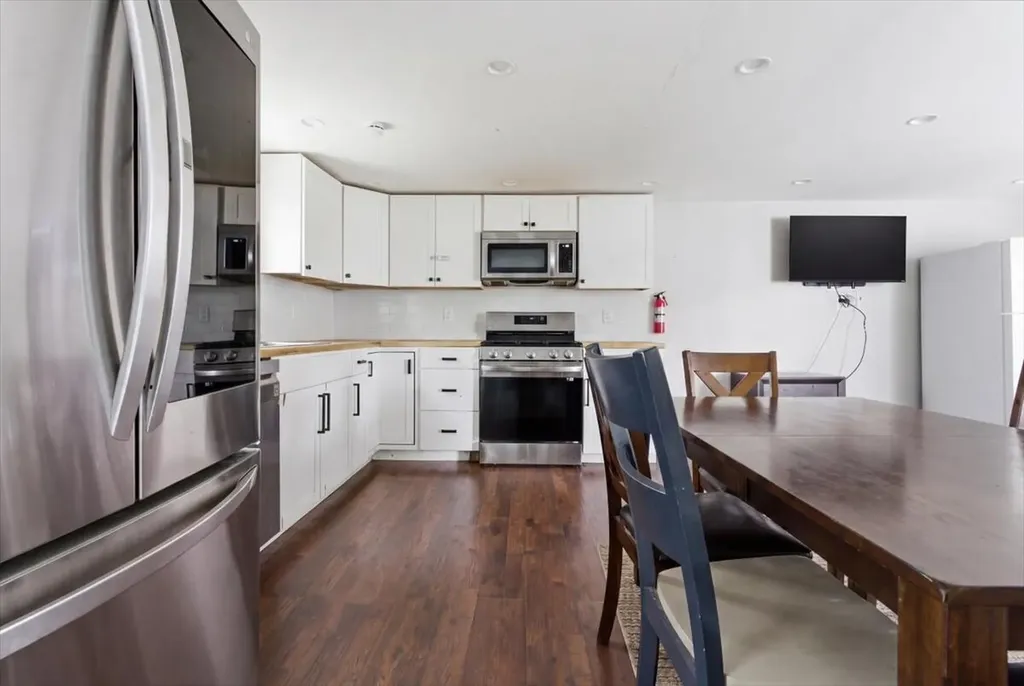 18 Coolidge Avenue Saco ME 04072