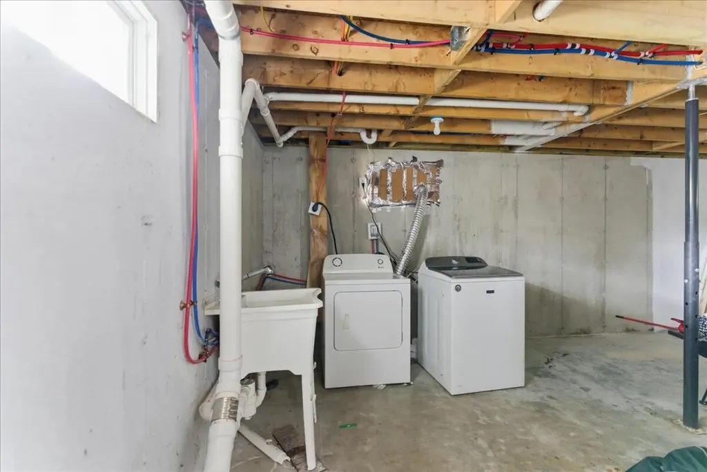 18 Coolidge Avenue Saco ME 04072