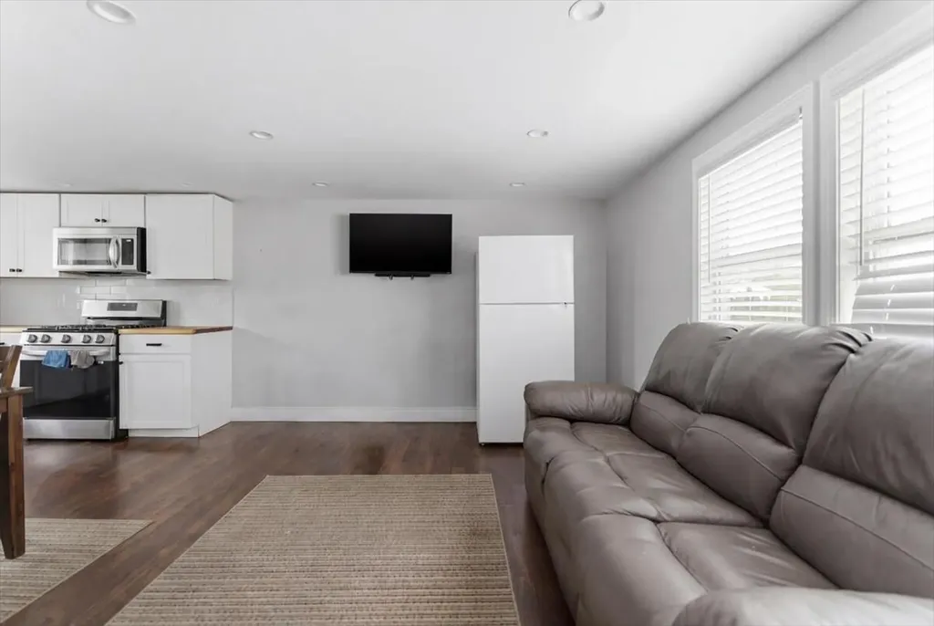18 Coolidge Avenue Saco ME 04072