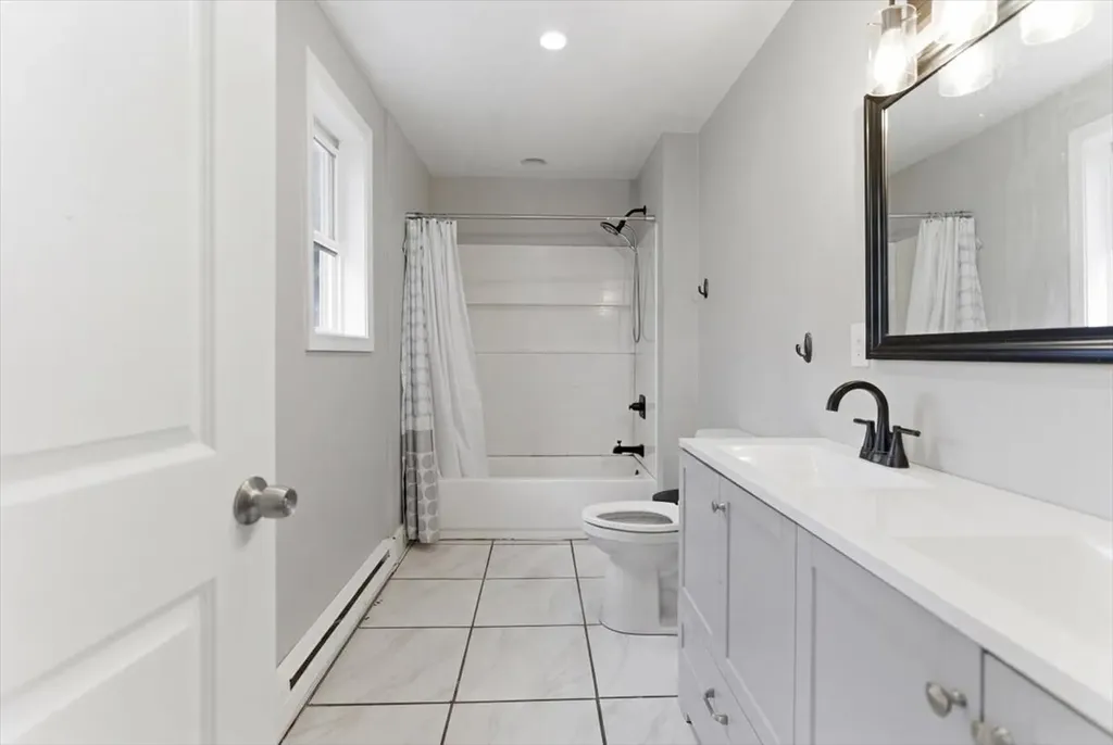 18 Coolidge Avenue Saco ME 04072