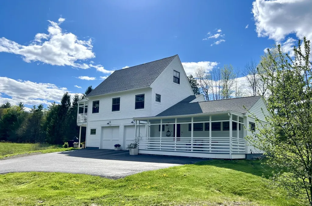 21 Frye Drive Cumberland ME 04021