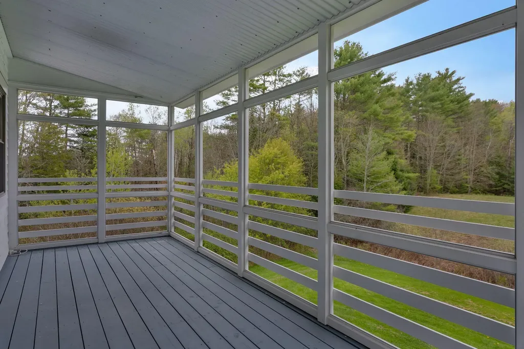 21 Frye Drive Cumberland ME 04021