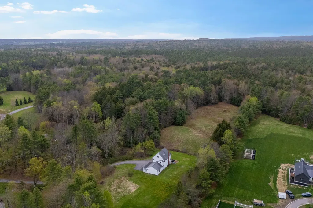 21 Frye Drive Cumberland ME 04021