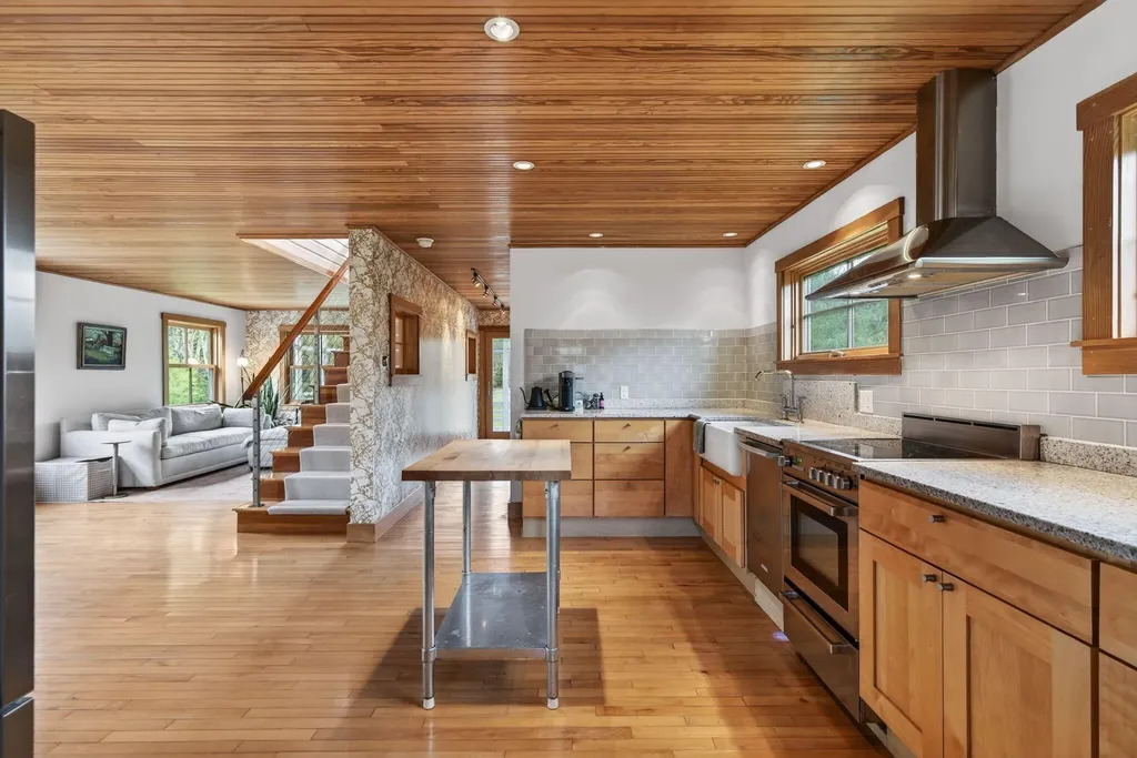 21 Frye Drive Cumberland ME 04021