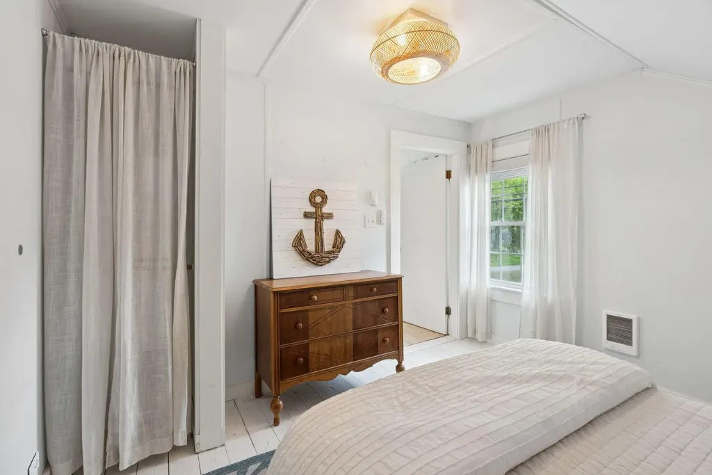 17 Sea Road Kennebunk ME 04043
