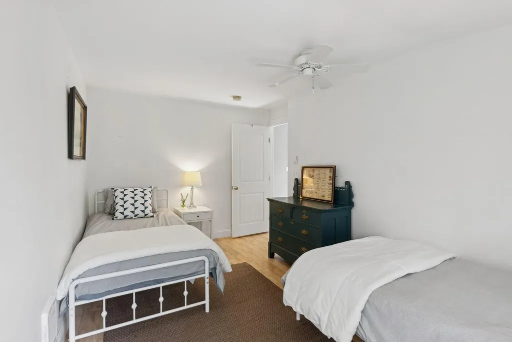 17 Sea Road Kennebunk ME 04043