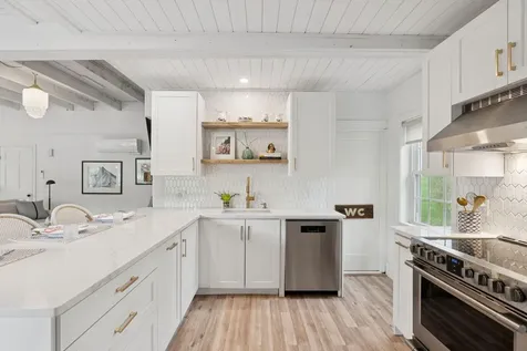17 Sea Road Kennebunk ME 04043