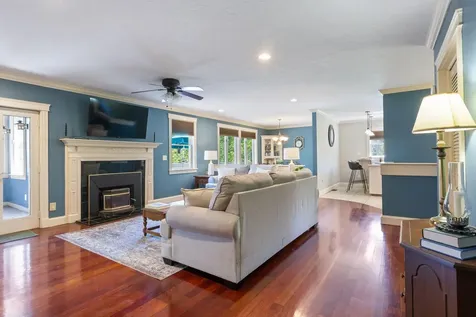 528 Bauneg Beg Hill Road North Berwick ME 03906