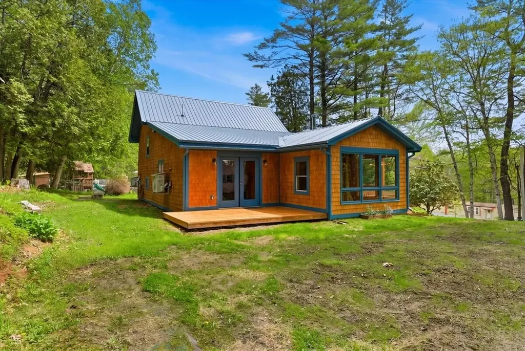 203 Belgrade Road Oakland ME 04963