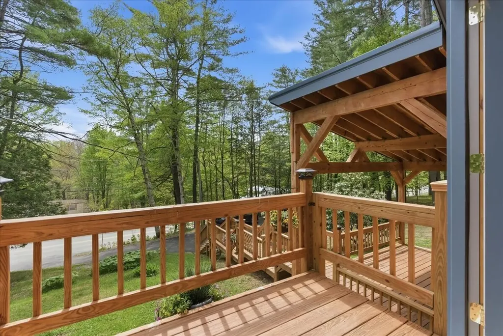 203 Belgrade Road Oakland ME 04963