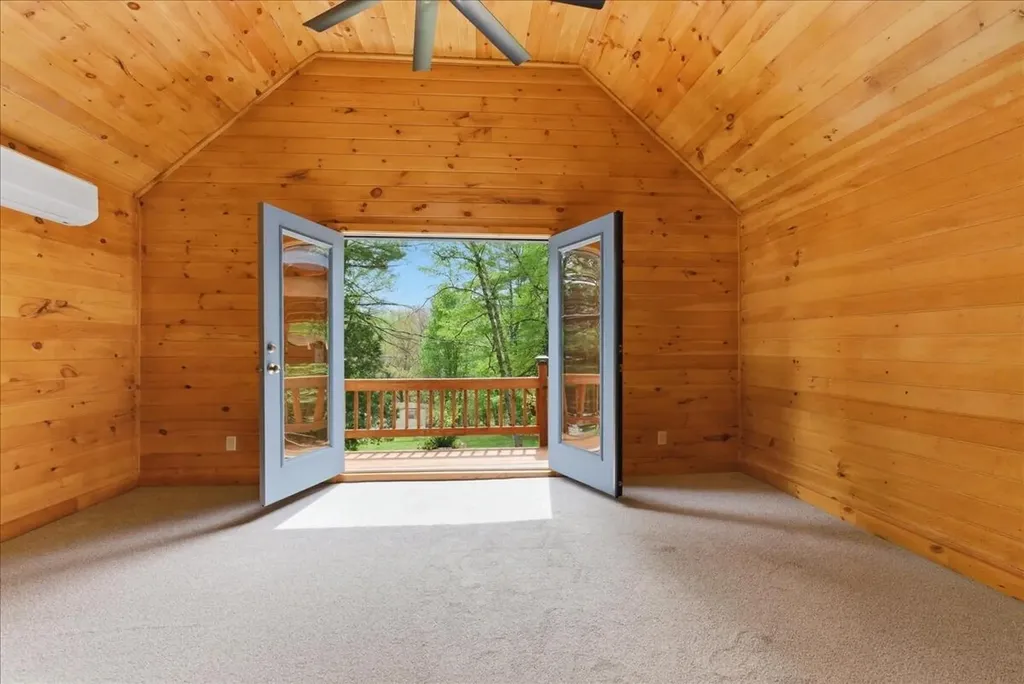 203 Belgrade Road Oakland ME 04963
