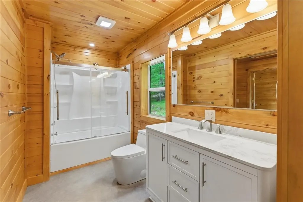 203 Belgrade Road Oakland ME 04963