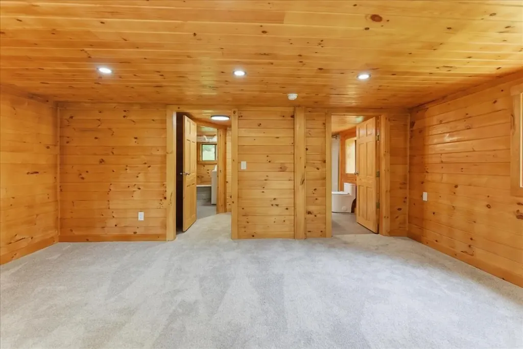 203 Belgrade Road Oakland ME 04963