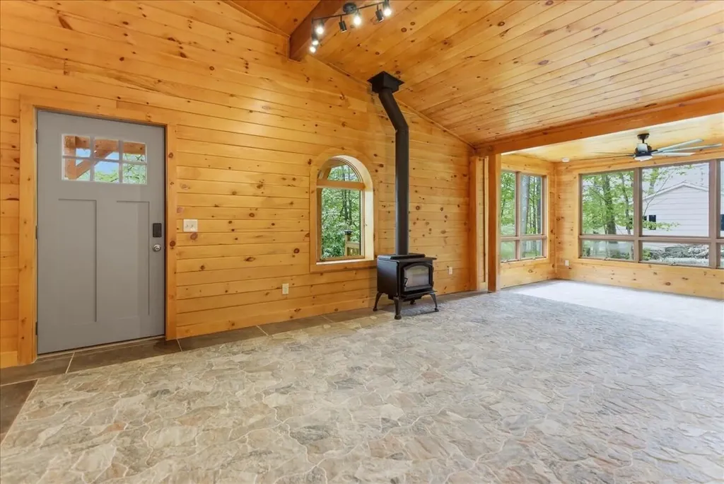 203 Belgrade Road Oakland ME 04963