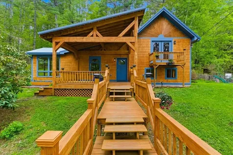 203 Belgrade Road Oakland ME 04963