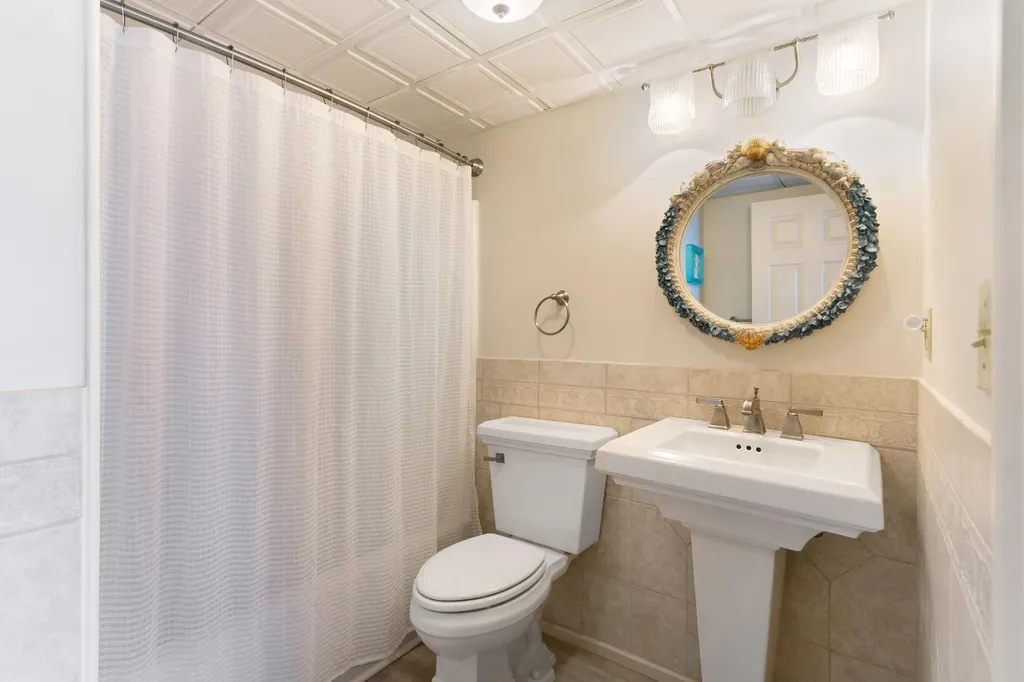 31 E Grand Avenue Old Orchard Beach ME 04064