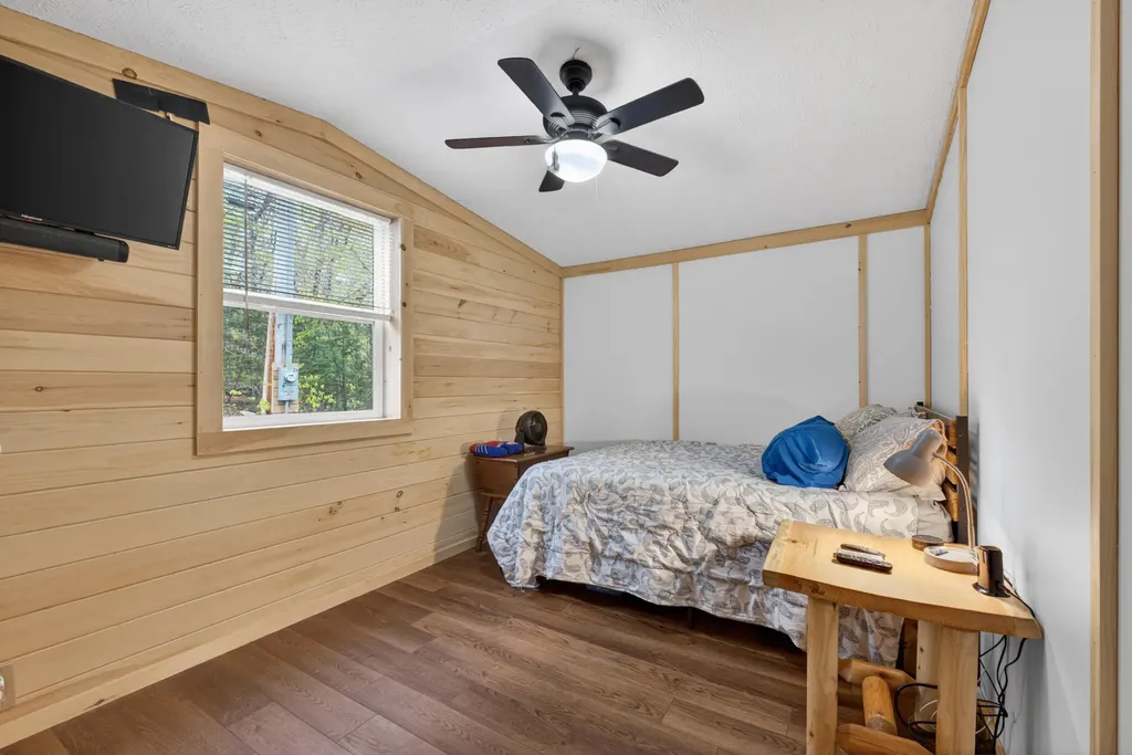 1051 Gardiner Road Wiscasset ME 04578