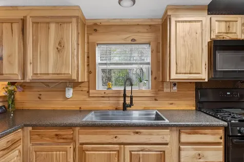 1051 Gardiner Road Wiscasset ME 04578