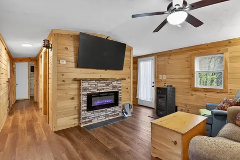 1051 Gardiner Road Wiscasset ME 04578