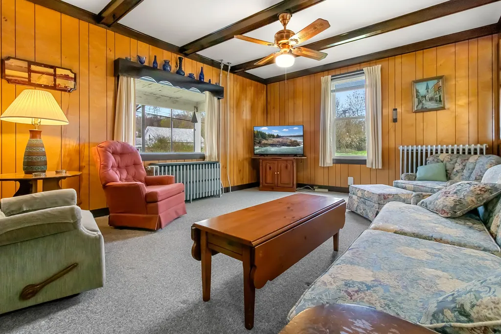 63 Old Rockland Street Rockport ME 04856