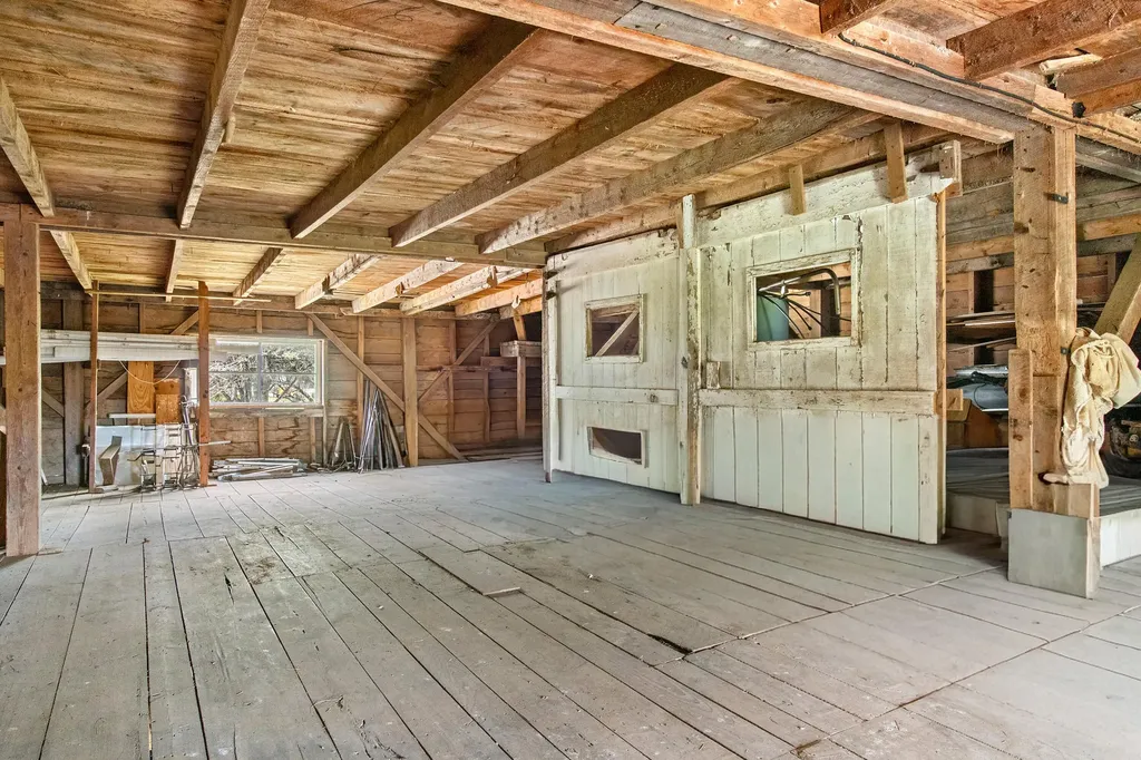 63 Old Rockland Street Rockport ME 04856