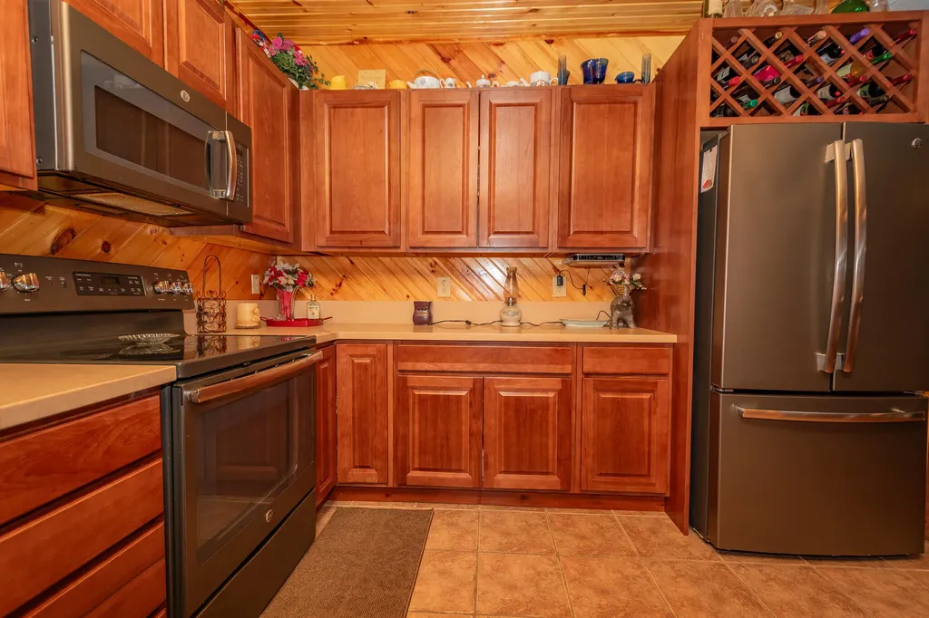 1299 Bangor Road Dover-foxcroft ME 04426