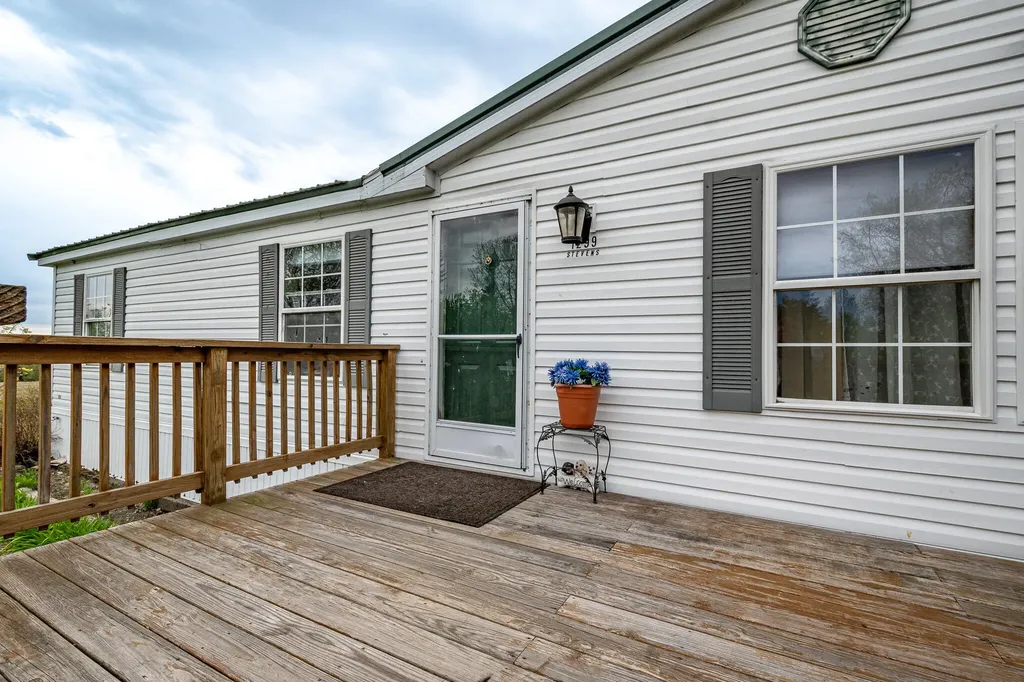 1299 Bangor Road Dover-foxcroft ME 04426