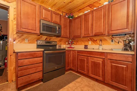 1299 Bangor Road Dover-foxcroft ME 04426